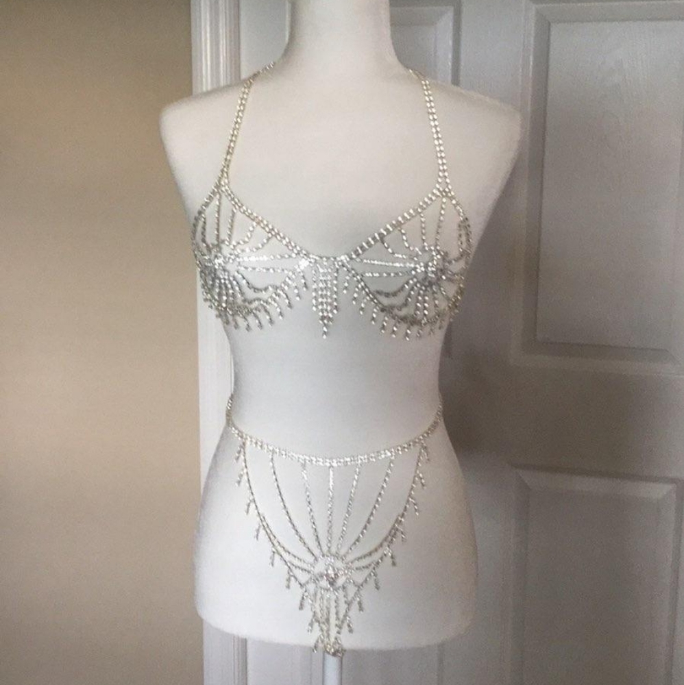 BODY JEWELRY